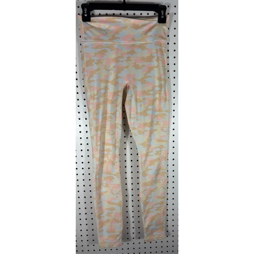Fabletics motion 365 camo print leggings size XS